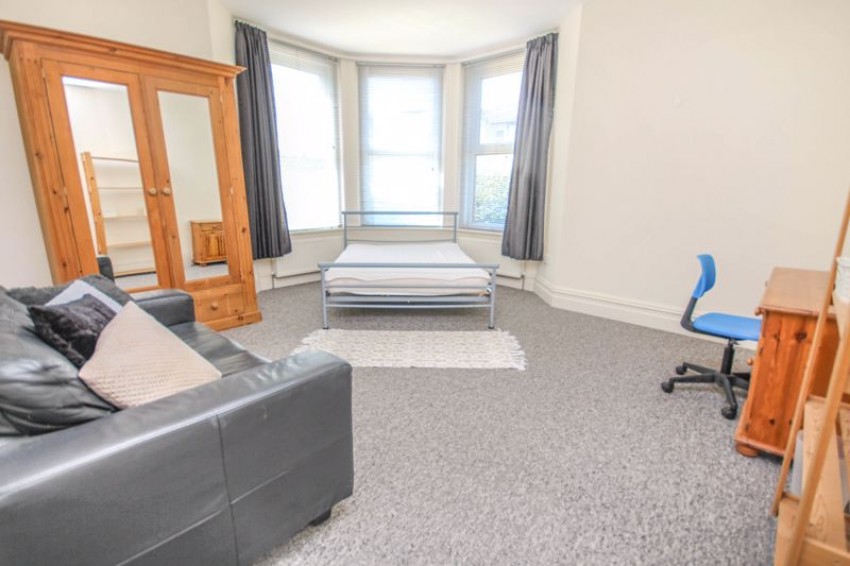 Images for Eight bedroom student house with three bathrooms - Gerald Road, Bournemouth