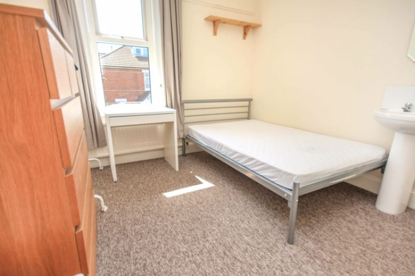 Images for Eight bedroom student house with three bathrooms - Gerald Road, Bournemouth