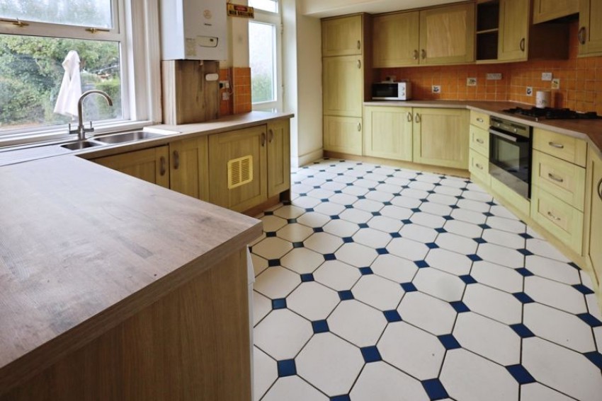 Images for Detached Student House With Two Bathrooms - Fitzharris Avenue, Winton