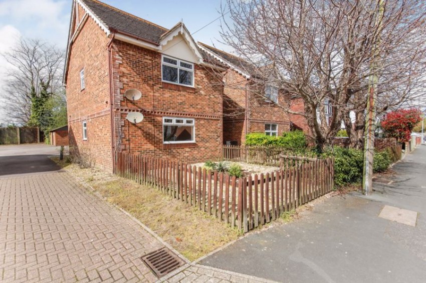 Images for Gardner Road, Christchurch