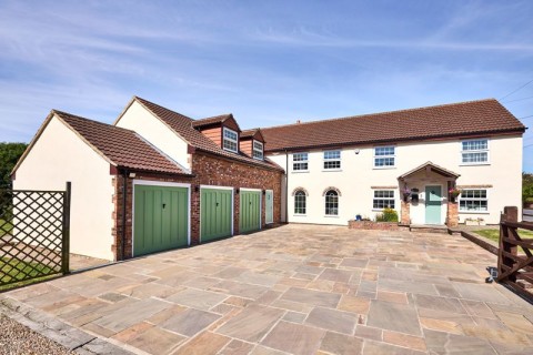 View Full Details for Ivy Cottage, Hirst Courtney