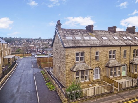 View Full Details for Richmond Terrace, Guiseley