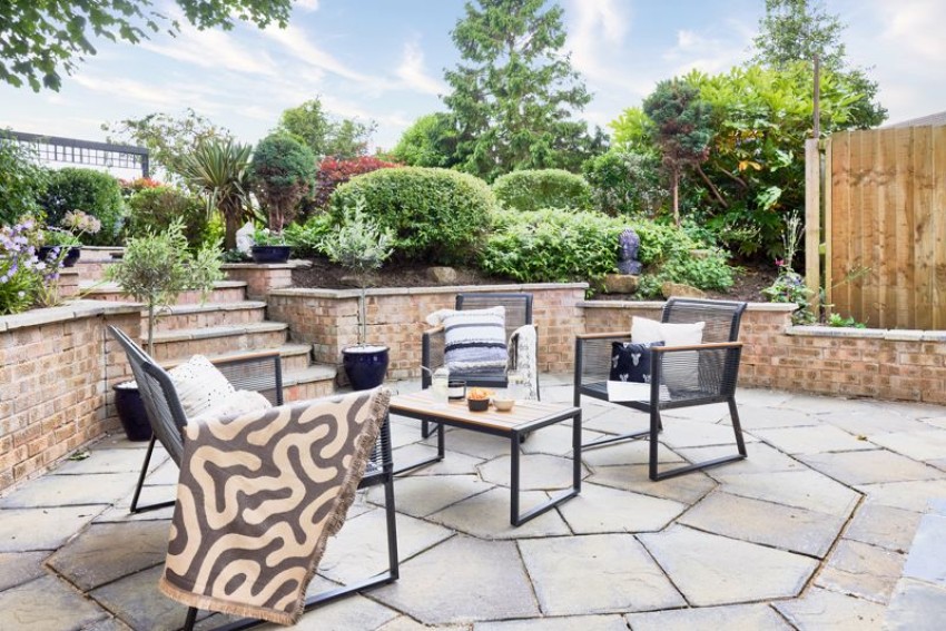 Images for Almshouse Lane, Newmillerdam