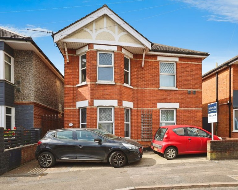 Student House, Ensbury Park