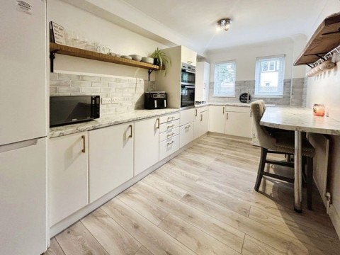 View Full Details for Roslin Road South, Talbot Woods