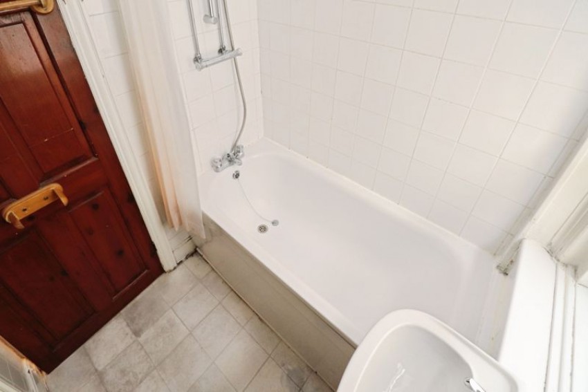 Images for Brassey Road, Winton