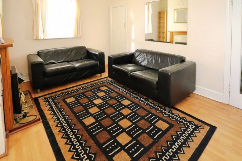 Images for Brassey Road, Winton