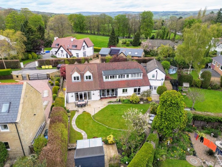 Halstead Drive, Menston