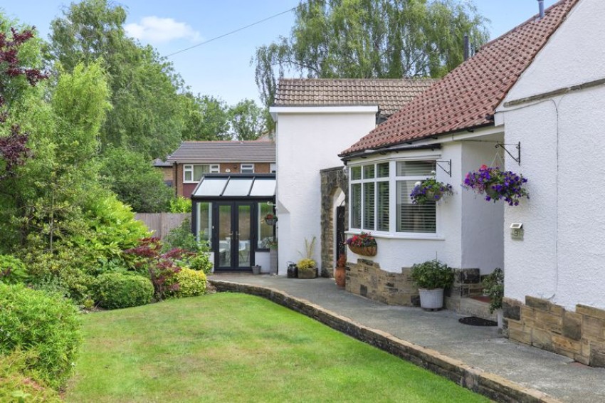 Images for Halstead Drive, Menston