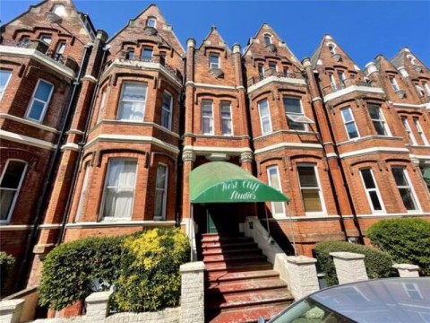 View Full Details for Top Floor Apartment Moments From The Beach