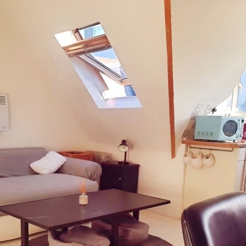 Images for Top Floor Apartment Moments From The Beach
