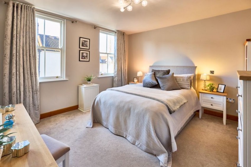 Images for The Gate House, Great North Road, Wentbridge