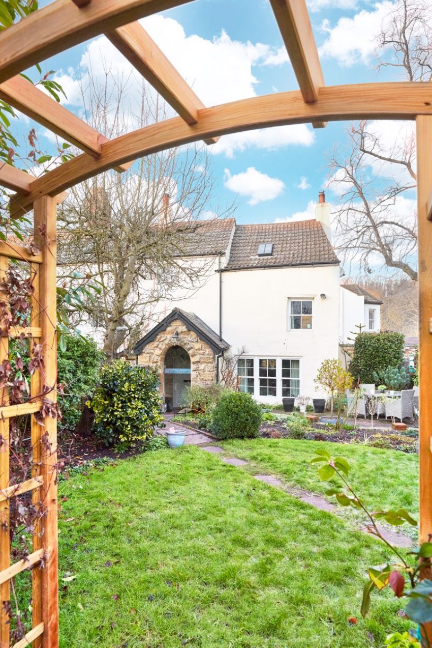 Images for The Gate House, Great North Road, Wentbridge