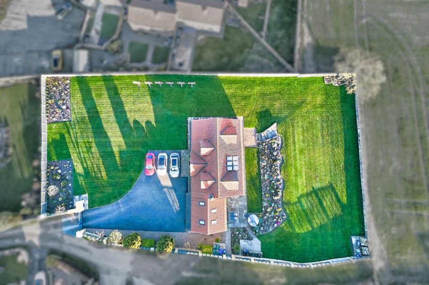 Images for Churchfield Road, Clayton