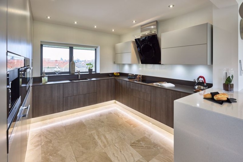 Images for Ulaka, Clayton