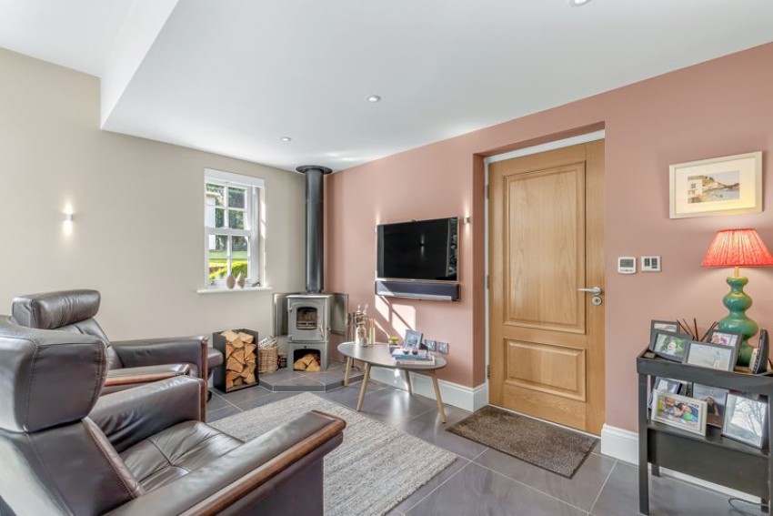 Images for Victoria Avenue, Menston
