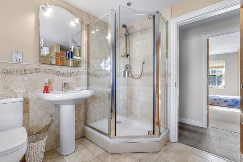 Images for Victoria Avenue, Menston