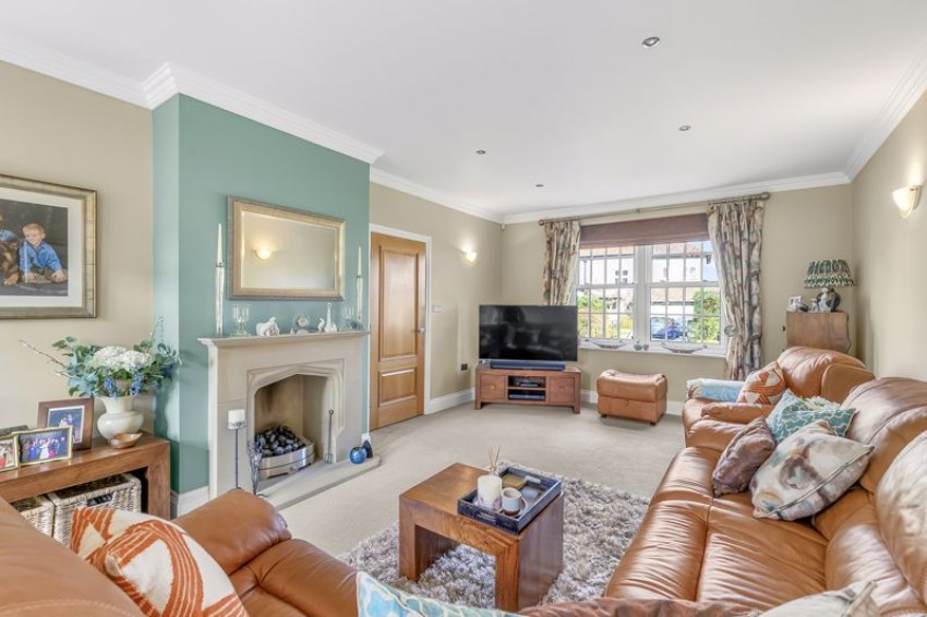 Images for Victoria Avenue, Menston
