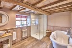 Images for Wood Farmhouse Doncaster Road, Goole