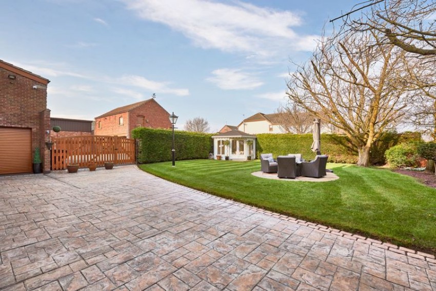 Images for Wood Farmhouse Doncaster Road, Goole