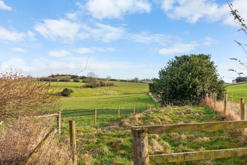 Images for Markham Avenue, Rawdon
