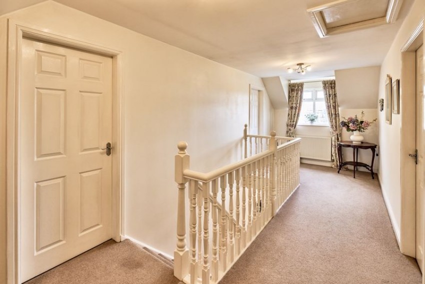 Images for 37B High Street, Hook