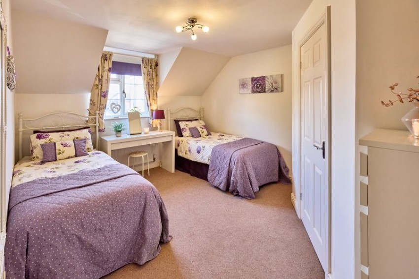 Images for 37B High Street, Hook