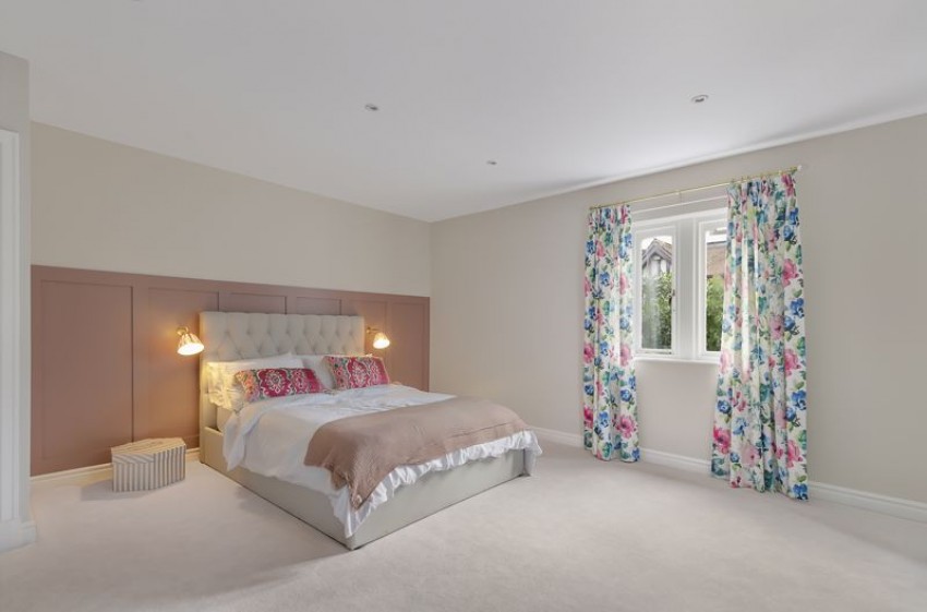 Images for St. Johns Park, Menston