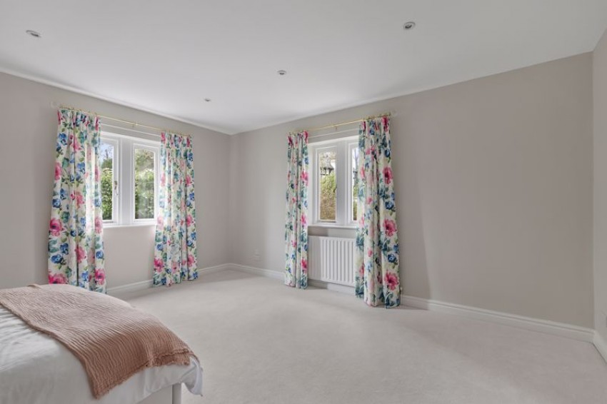 Images for St. Johns Park, Menston