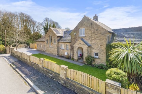 View Full Details for The Spinney, Leeds