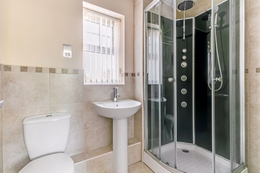 Images for High Royds Drive, Menston