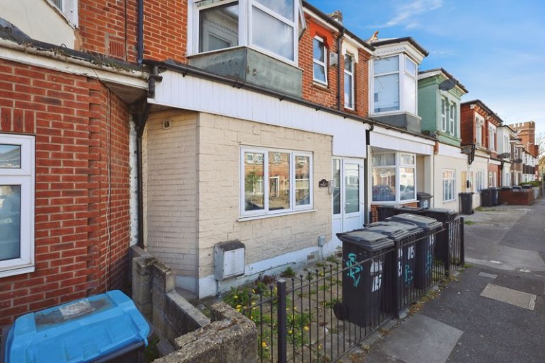 Five Bedrooms - All Ensuite! Palmerston Road, Bournemouth