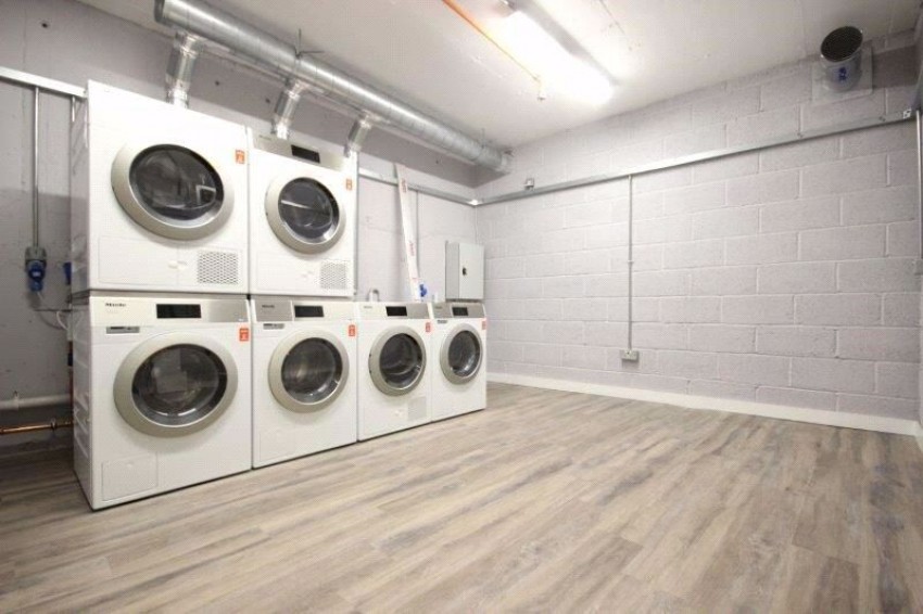 Images for New build luxury apartment with bills included seconds from beach