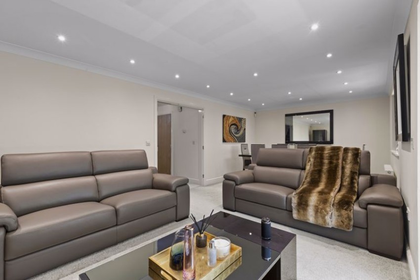 Images for Bracken Grange Court, Nabwood