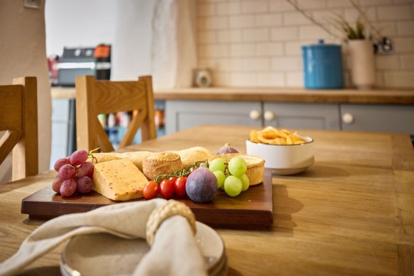 Images for Parkside Cottage, Old Village Street, Burghwallis