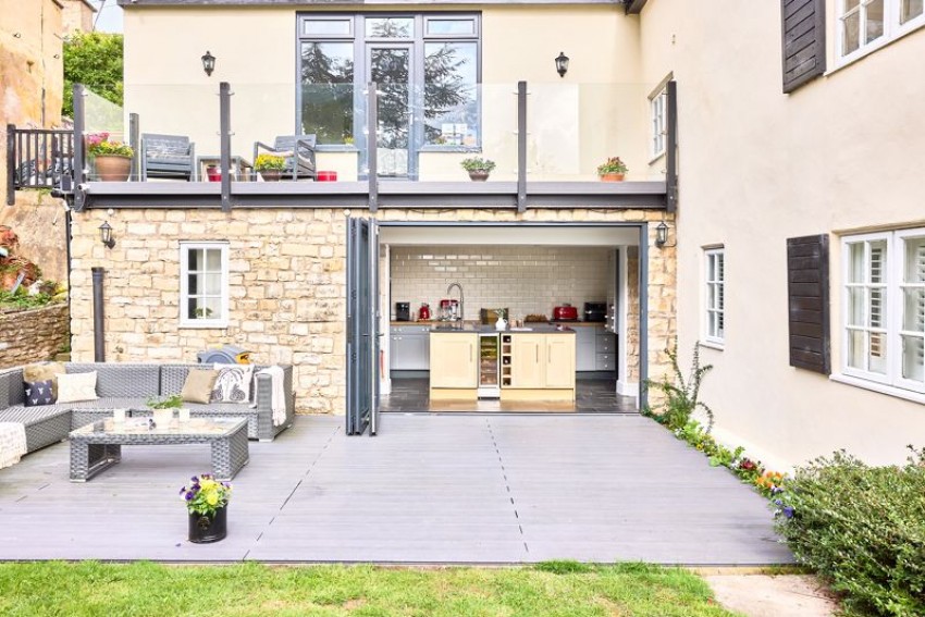 Images for Parkside Cottage, Old Village Street, Burghwallis
