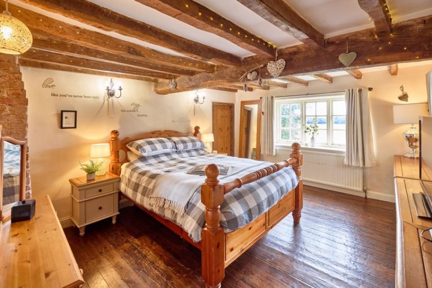 Images for Parkside Cottage, Old Village Street, Burghwallis