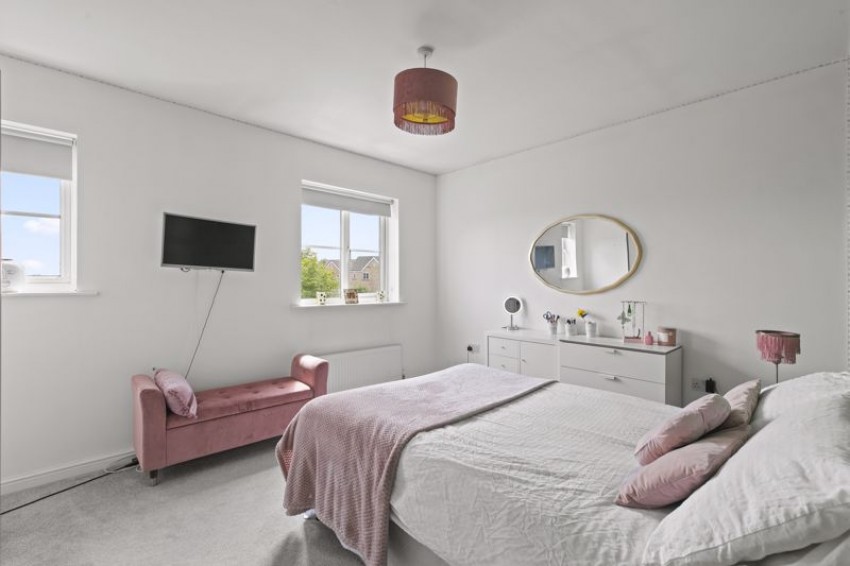 Images for Agincourt Drive, Gilstead