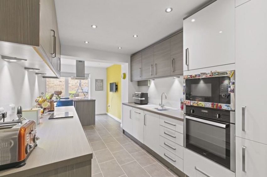 Images for Agincourt Drive, Gilstead