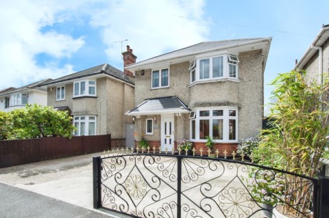 View Full Details for Victoria Park Road, Bournemouth