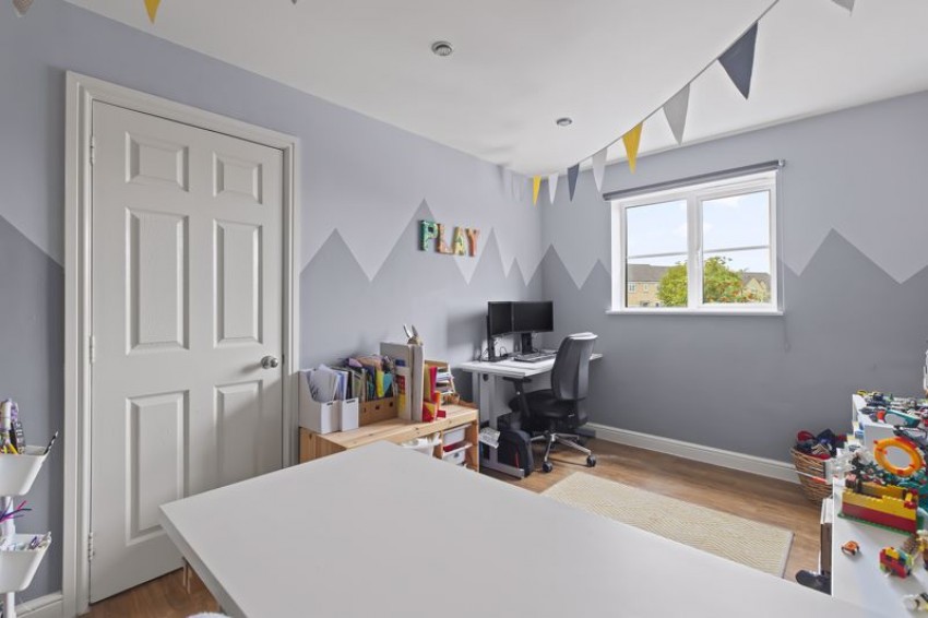 Images for Arnhem Close, Gilstead