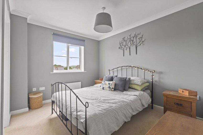 Images for Arnhem Close, Gilstead