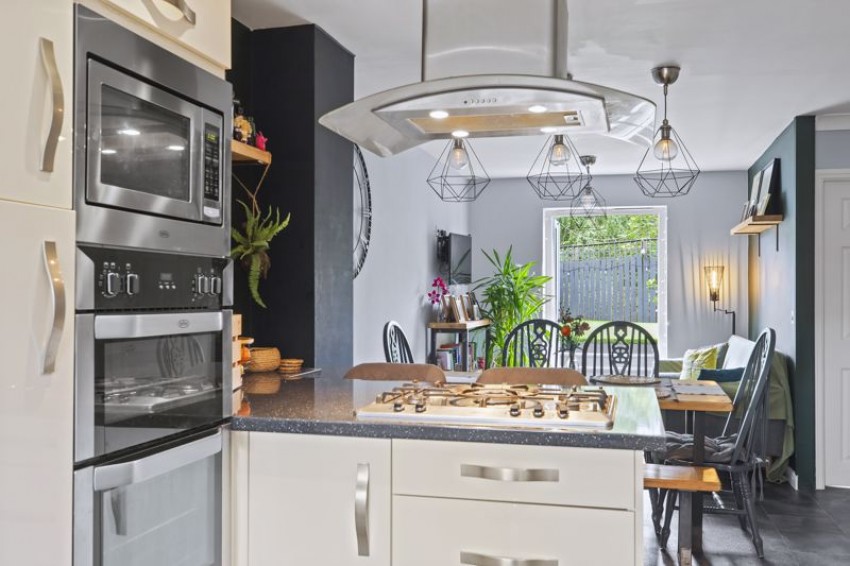 Images for Arnhem Close, Gilstead