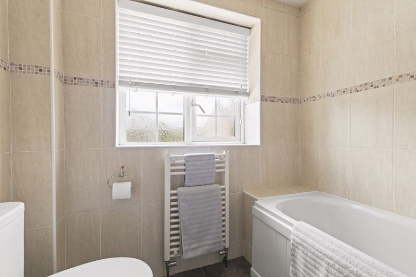 Images for Derry Hill, Menston