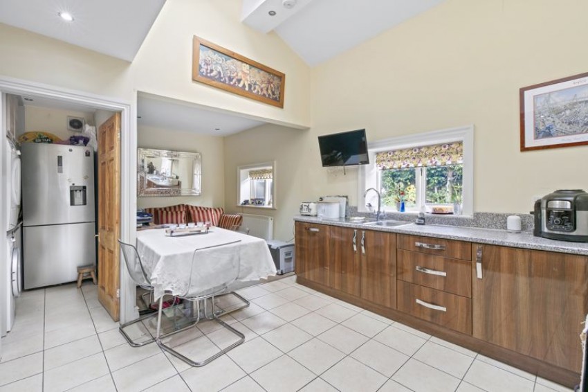 Images for Willow Tree Gardens, Eldwick