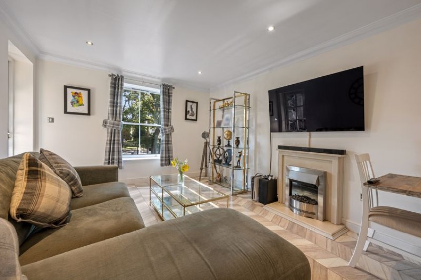 Images for The Pines, Knyveton Road