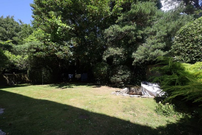 Images for Large Character Apartment On Lansdowne Road, Bournemouth