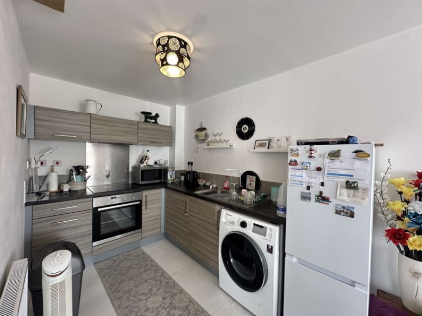 Images for Stoborough Crescent, Featherstone