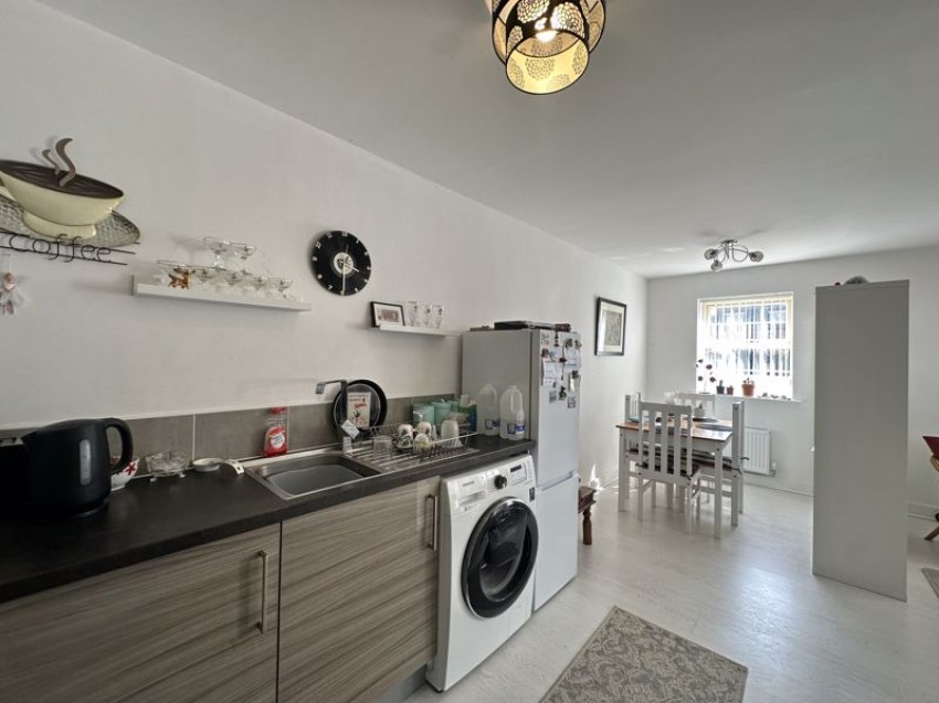Images for Stoborough Crescent, Featherstone
