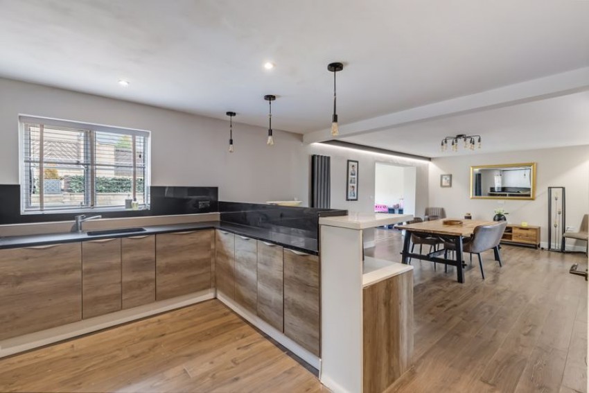 Images for Agincourt Drive, Bingley